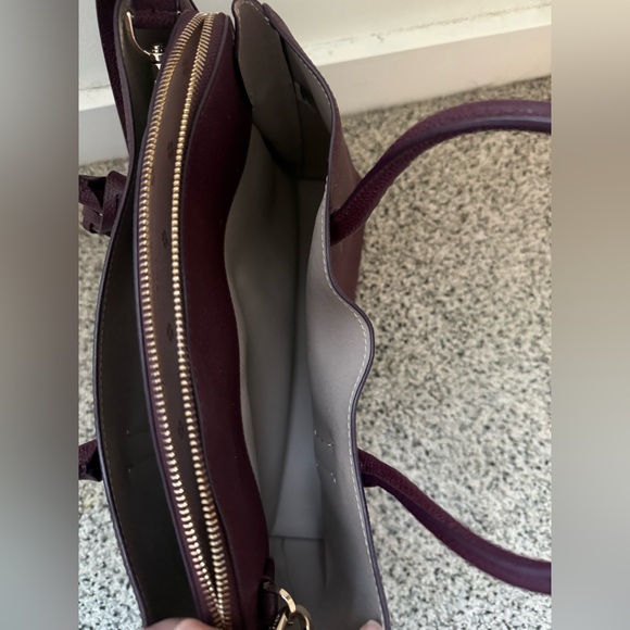Kate Spade Plum Bag with removable strap EUC - Picture 5 of 9